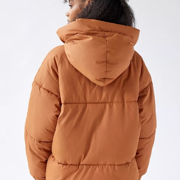 Urban Outfitters UO Izzy Hooded Ultra-cozy Puffer Jacket Color Beige - Picture 4 of 15